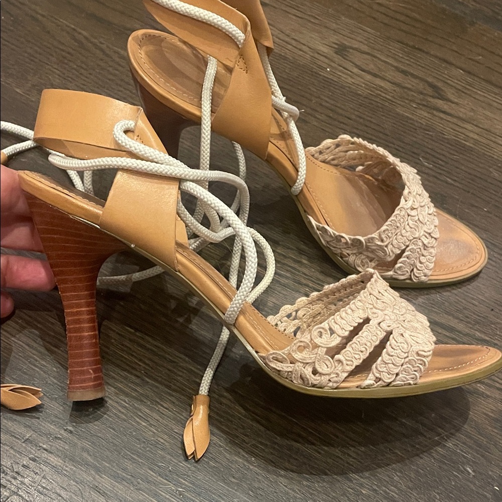 Enzo Angiolini Tan and Cream Lace-Up Heels